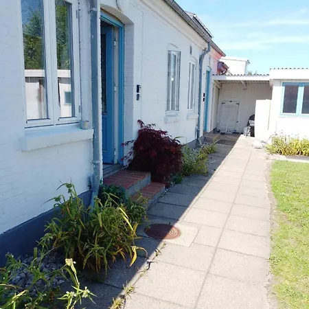 2 Bedroom In With Free Parking Apartment Frederikshavn
